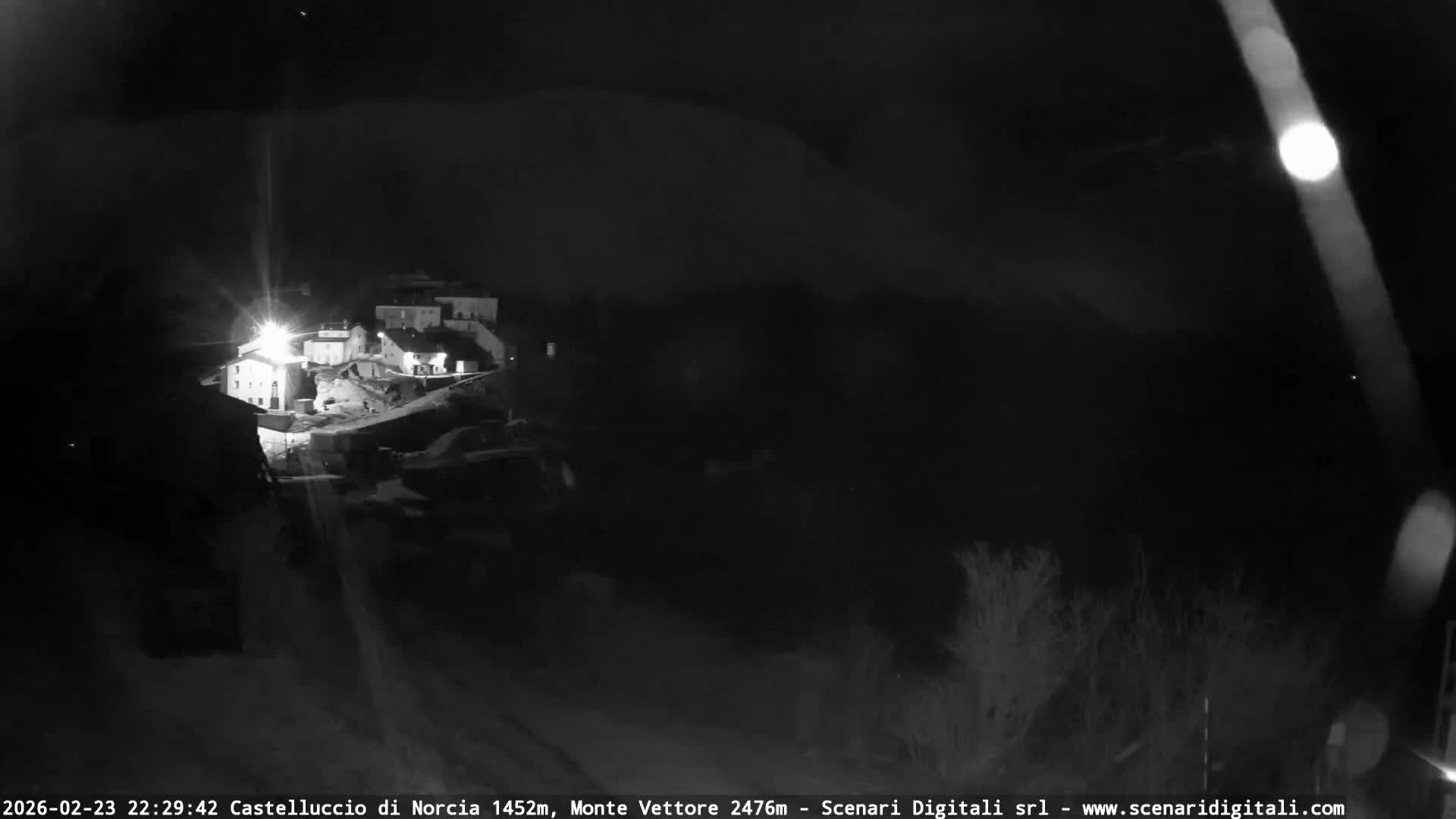 Castelluccio City di Norcia & Monte Vettoretto Mount Panaromic Live Cam - Perugia, Umbria, Italy