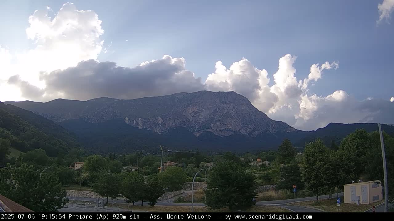 Monte Vettore Mount Panaromic from Pretare Live Cam - Ascoli Piceno, Marche, Italy