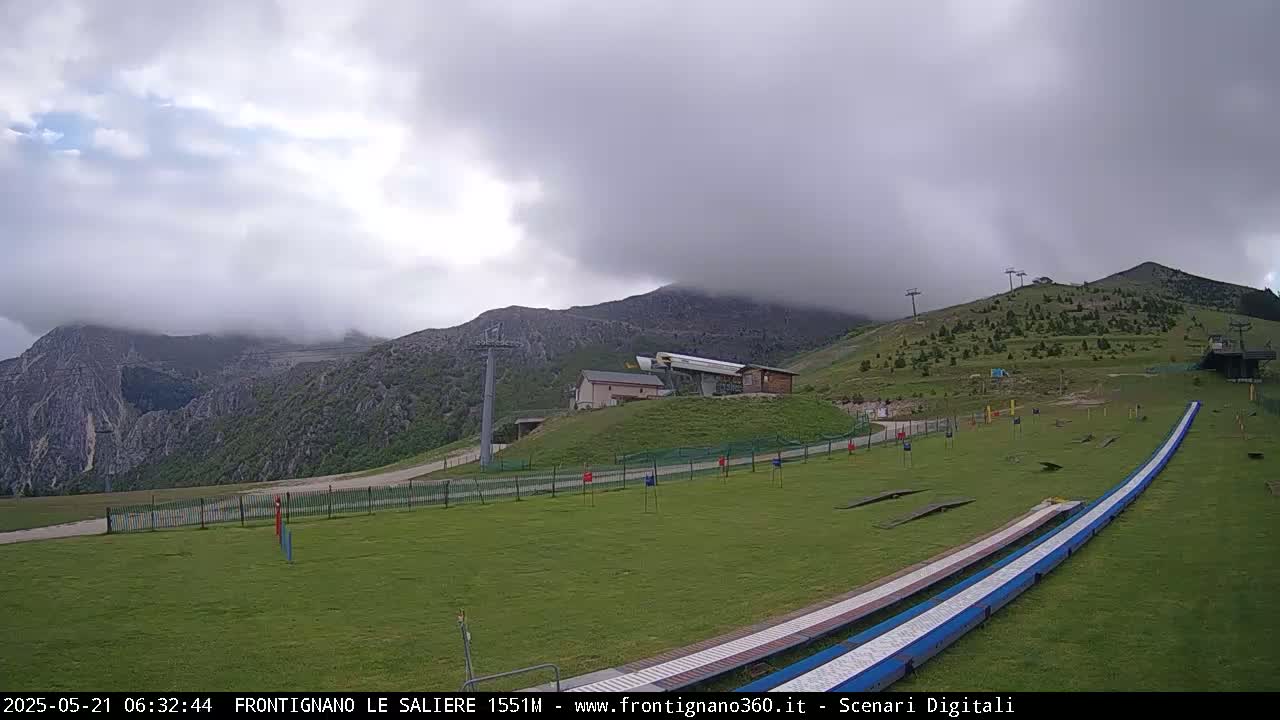 Frontignano, Ussita - Monte Bove Mount & Ski Slope Live Cam - Macerata, Marche, Italy
