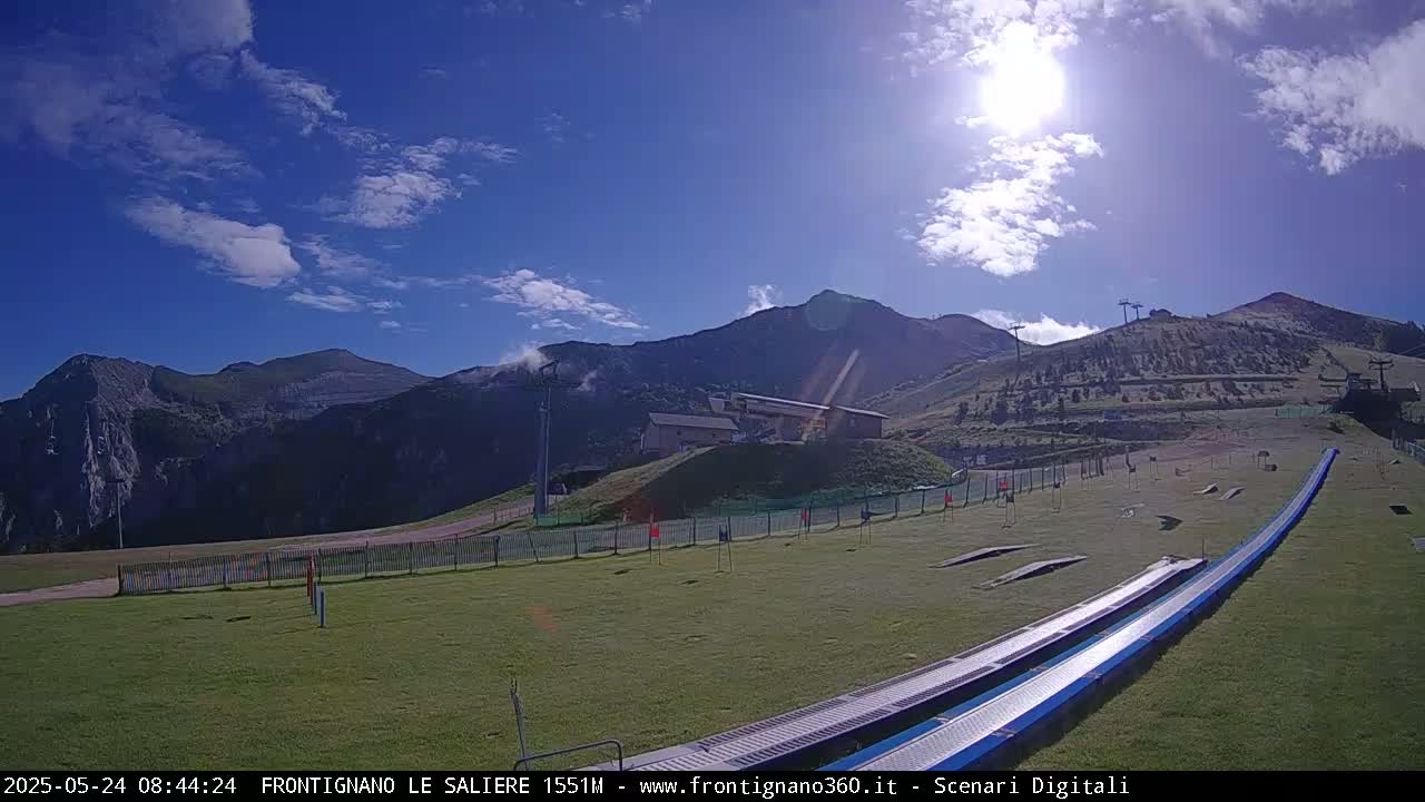 Frontignano, Ussita - Monte Bove Mount & Ski Slope Live Cam - Macerata, Marche, Italy