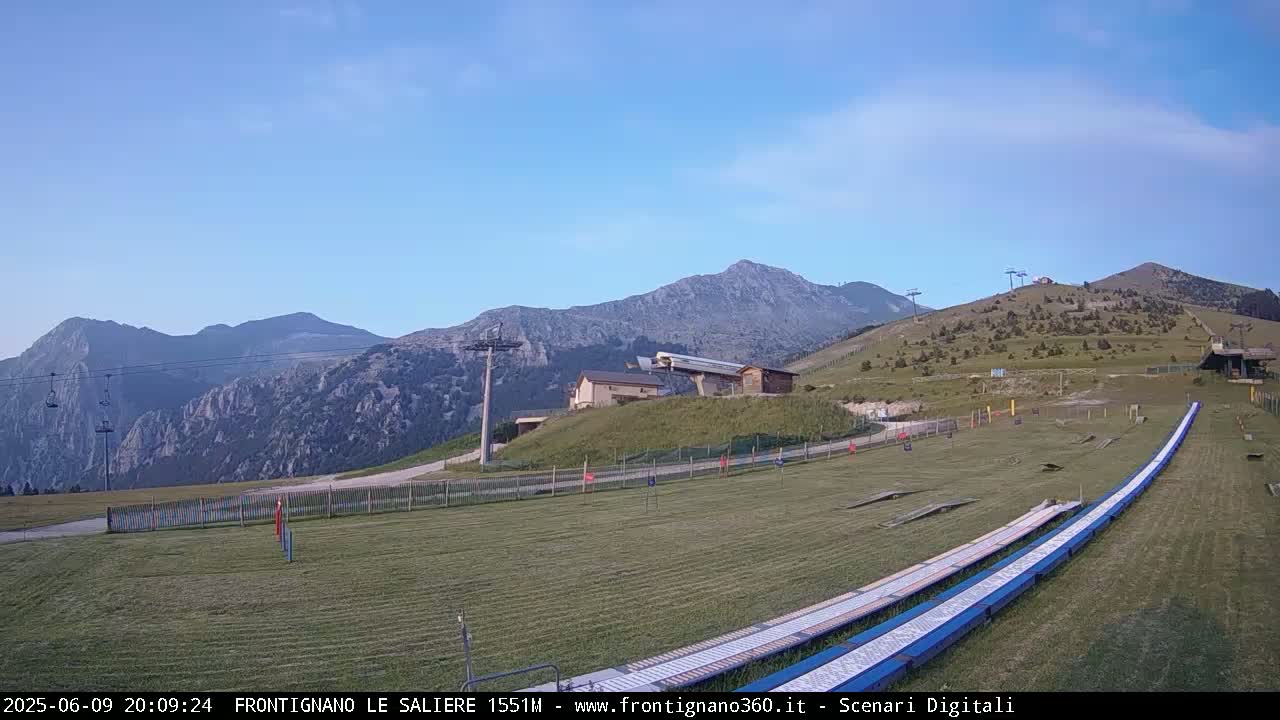 Frontignano, Ussita - Monte Bove Mount & Ski Slope Live Cam - Macerata, Marche, Italy