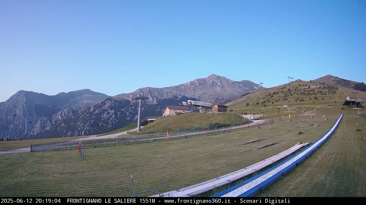 Frontignano, Ussita - Monte Bove Mount & Ski Slope Live Cam - Macerata, Marche, Italy
