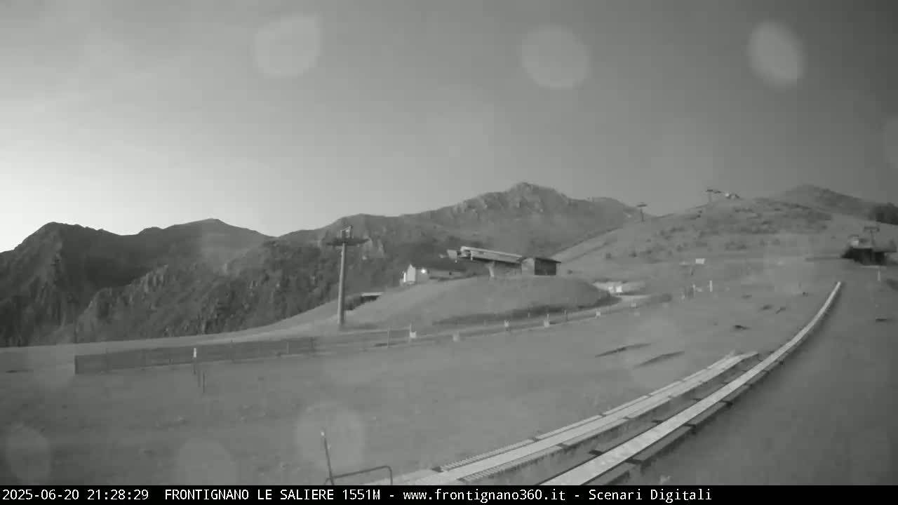 Frontignano, Ussita - Monte Bove Mount & Ski Slope Live Cam - Macerata, Marche, Italy