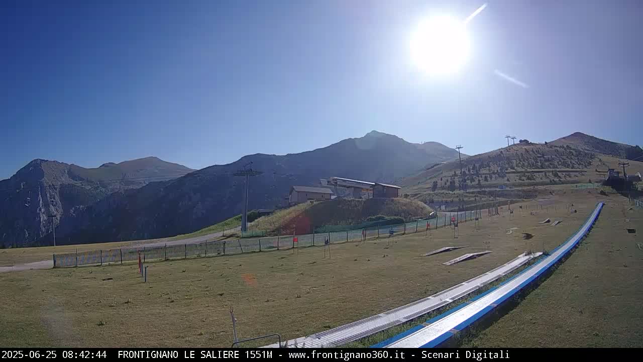 Frontignano, Ussita - Monte Bove Mount & Ski Slope Live Cam - Macerata, Marche, Italy