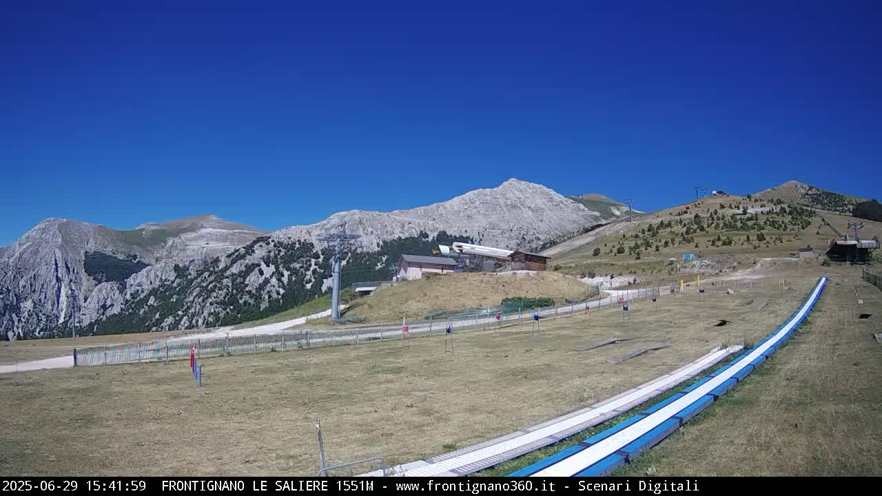 Frontignano, Ussita - Monte Bove Mount & Ski Slope Live Cam - Macerata, Marche, Italy