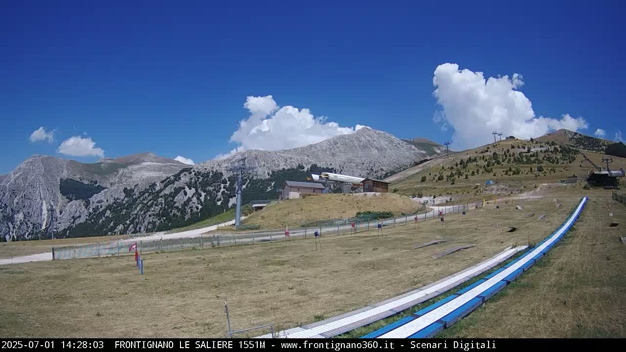 Frontignano, Ussita - Monte Bove Mount & Ski Slope Live Cam - Macerata, Marche, Italy