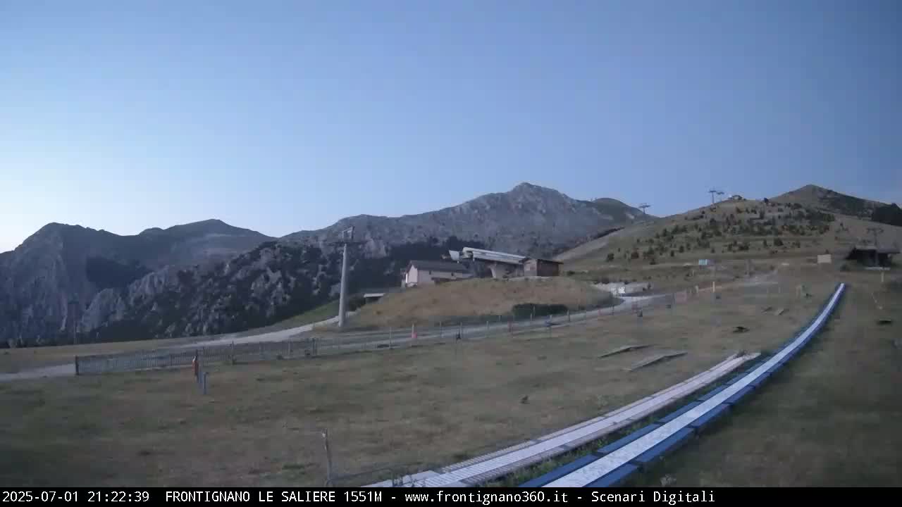 Frontignano, Ussita - Monte Bove Mount & Ski Slope Live Cam - Macerata, Marche, Italy