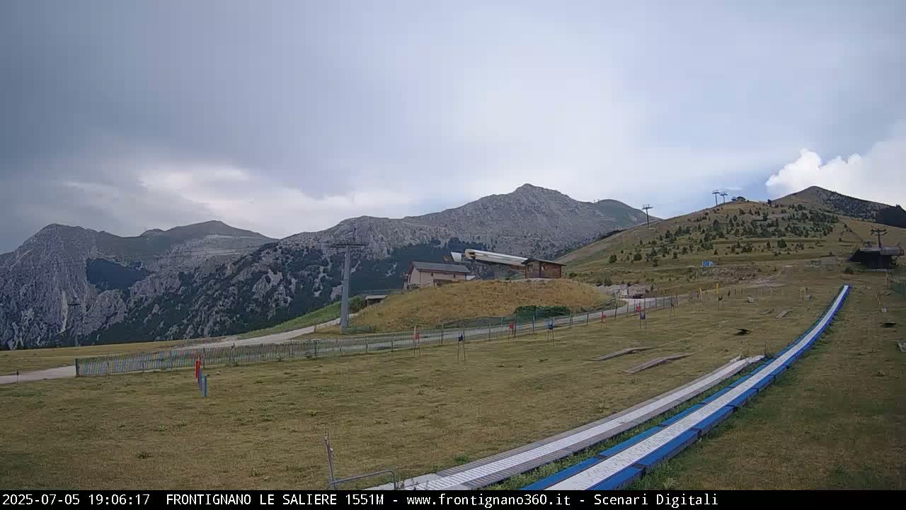 Frontignano, Ussita - Monte Bove Mount & Ski Slope Live Cam - Macerata, Marche, Italy