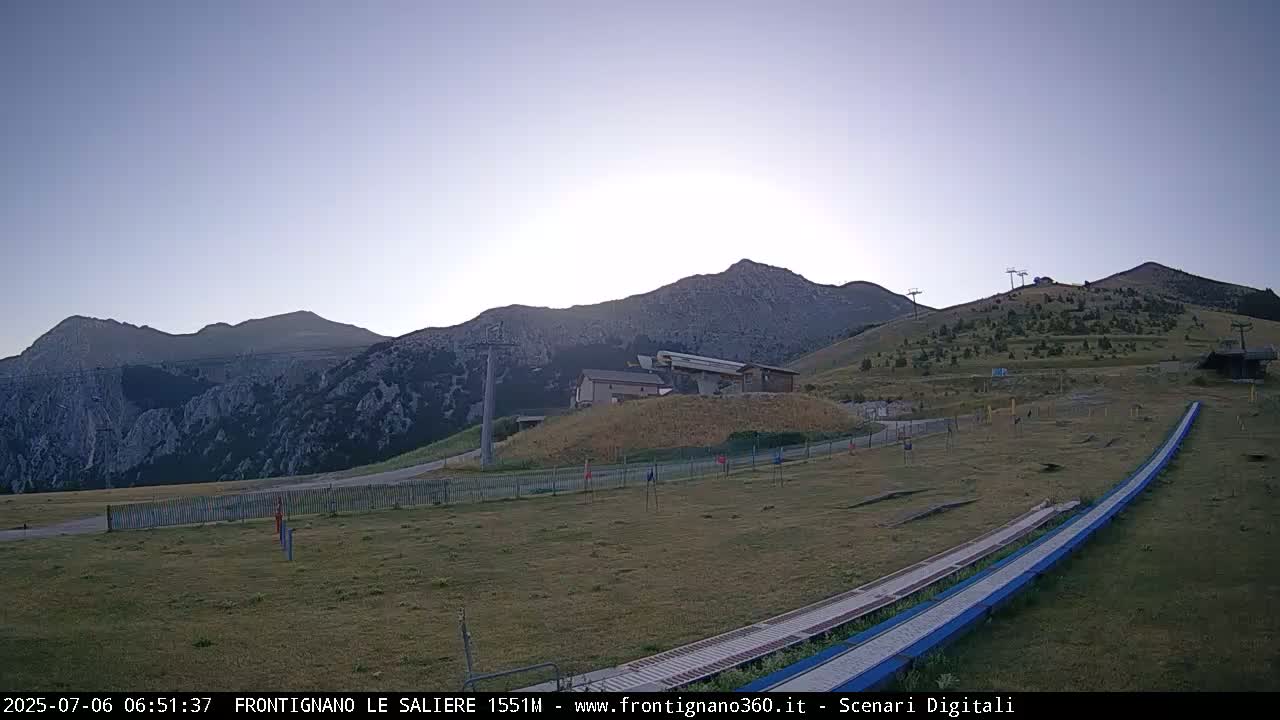 Frontignano, Ussita - Monte Bove Mount & Ski Slope Live Cam - Macerata, Marche, Italy