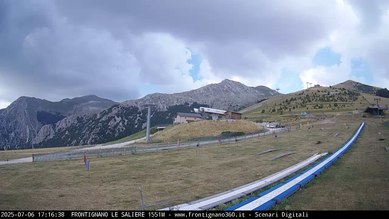 Frontignano, Ussita - Monte Bove Mount & Ski Slope Live Cam - Macerata, Marche, Italy