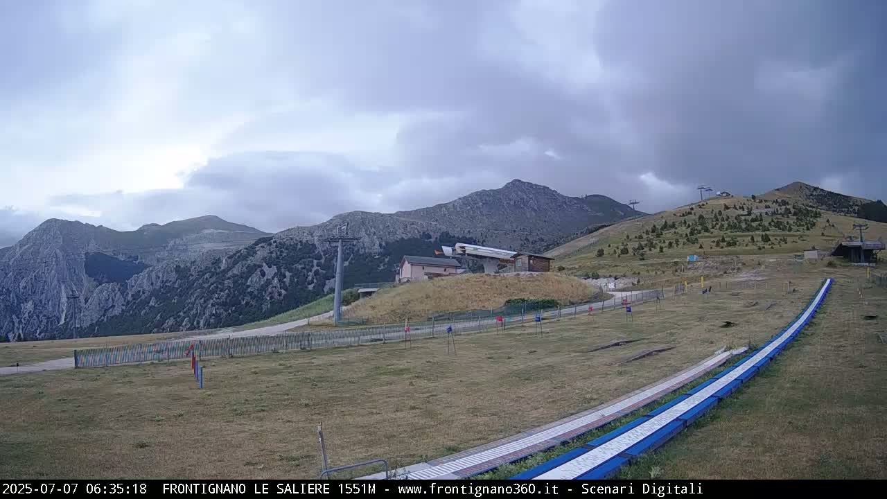 Frontignano, Ussita - Monte Bove Mount & Ski Slope Live Cam - Macerata, Marche, Italy