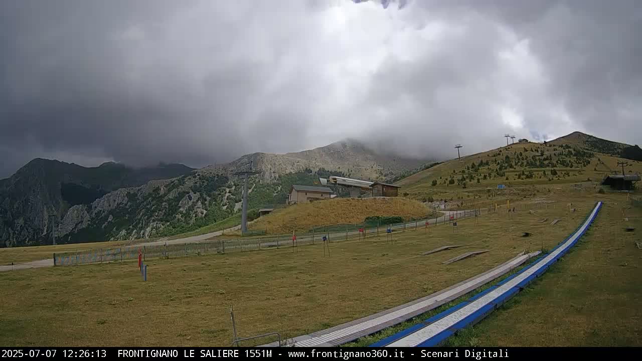 Frontignano, Ussita - Monte Bove Mount & Ski Slope Live Cam - Macerata, Marche, Italy