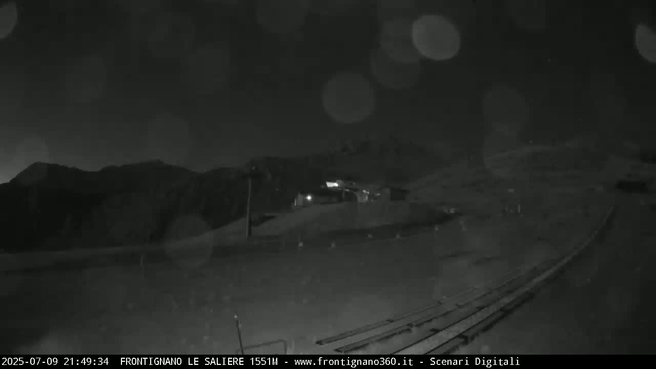 Frontignano, Ussita - Monte Bove Mount & Ski Slope Live Cam - Macerata, Marche, Italy