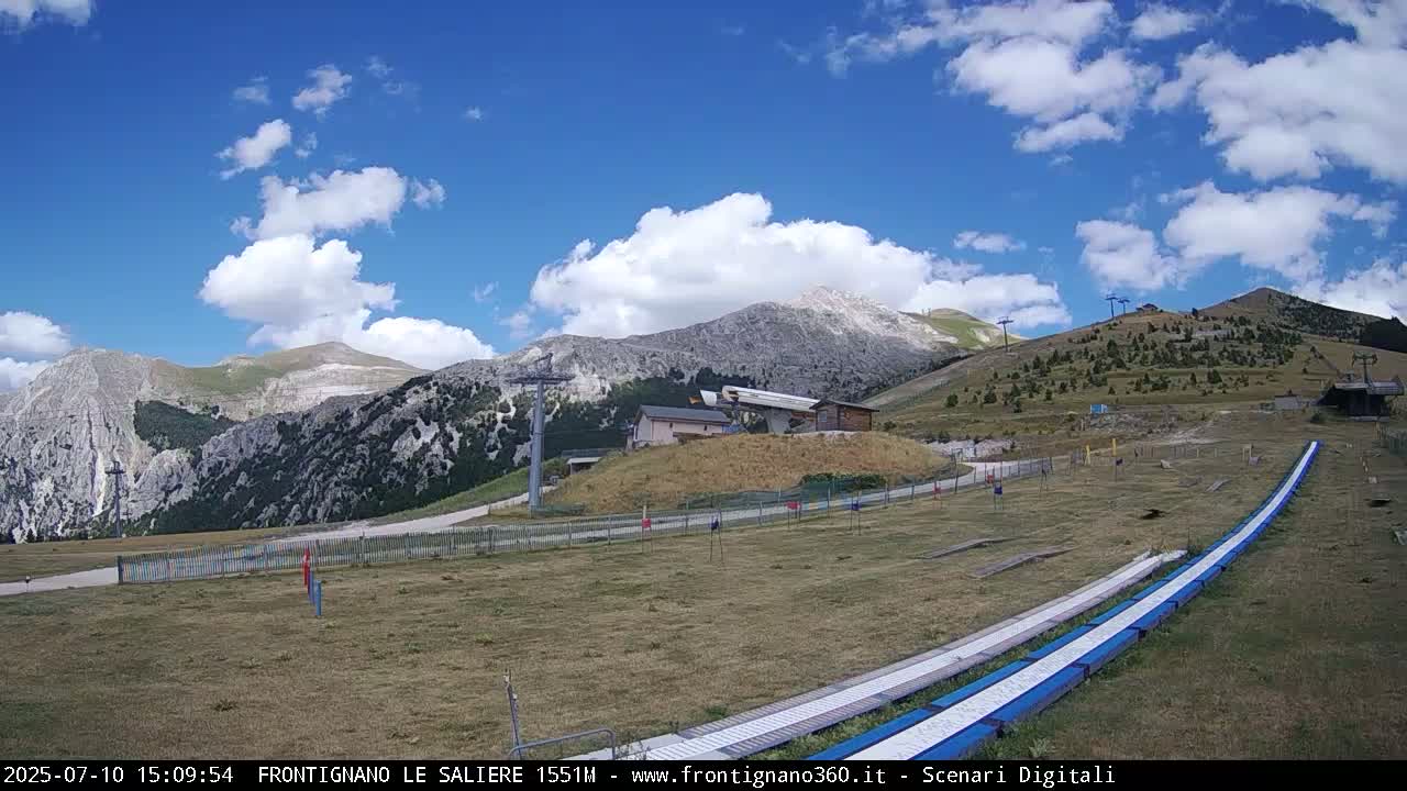 Frontignano, Ussita - Monte Bove Mount & Ski Slope Live Cam - Macerata, Marche, Italy