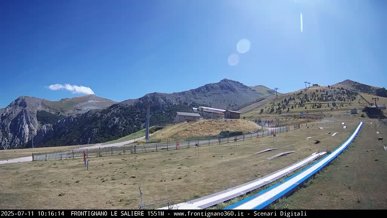 Frontignano, Ussita - Monte Bove Mount & Ski Slope Live Cam - Macerata, Marche, Italy