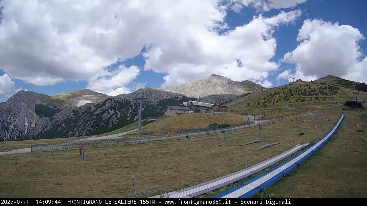 Frontignano, Ussita - Monte Bove Mount & Ski Slope Live Cam - Macerata, Marche, Italy