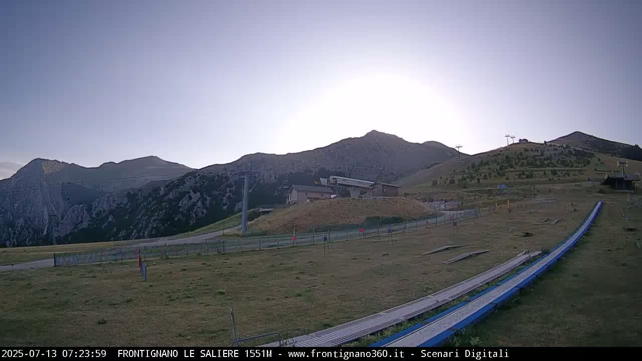 Frontignano, Ussita - Monte Bove Mount & Ski Slope Live Cam - Macerata, Marche, Italy
