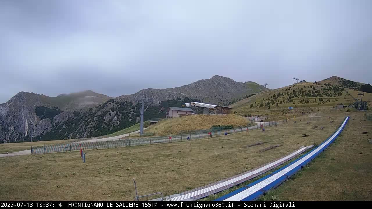 Frontignano, Ussita - Monte Bove Mount & Ski Slope Live Cam - Macerata, Marche, Italy