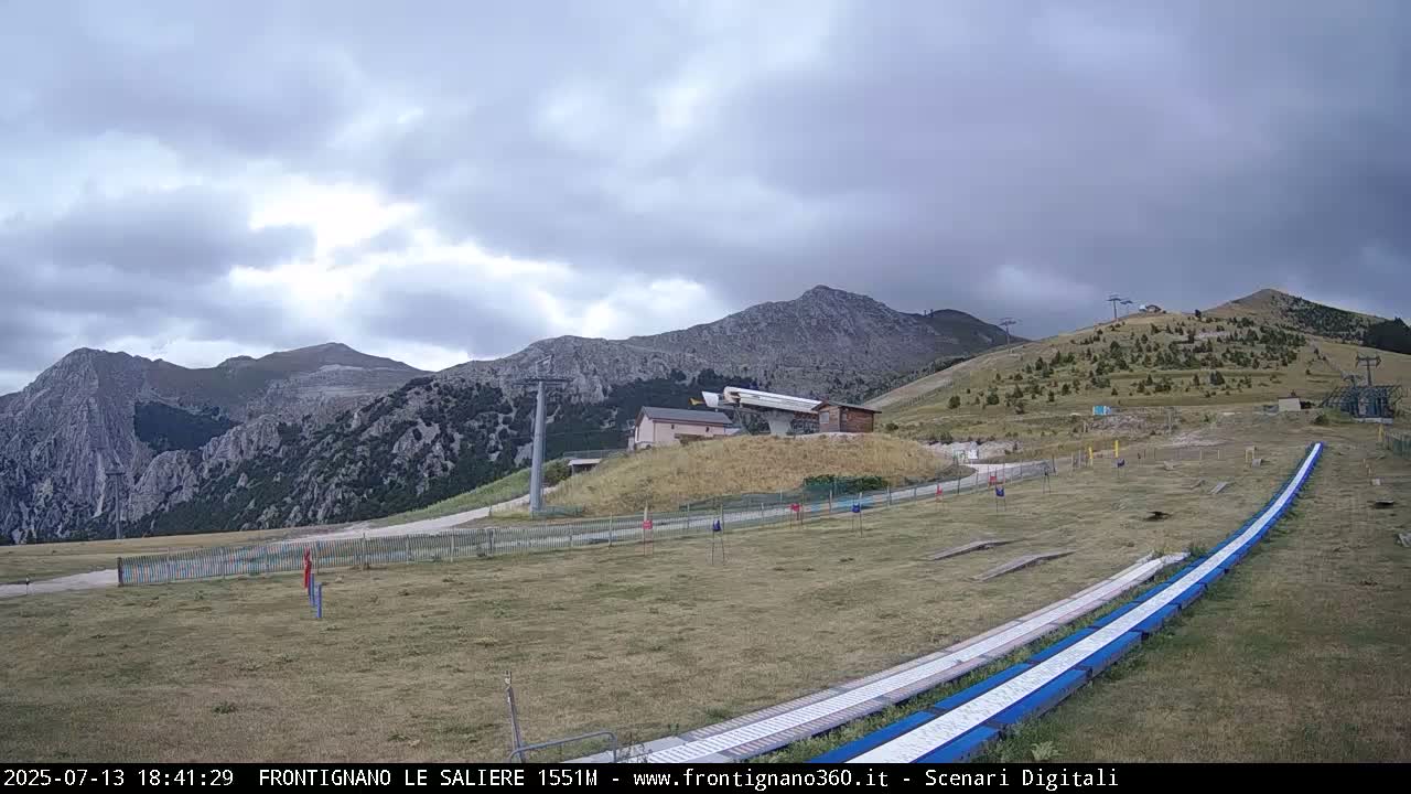 Frontignano, Ussita - Monte Bove Mount & Ski Slope Live Cam - Macerata, Marche, Italy
