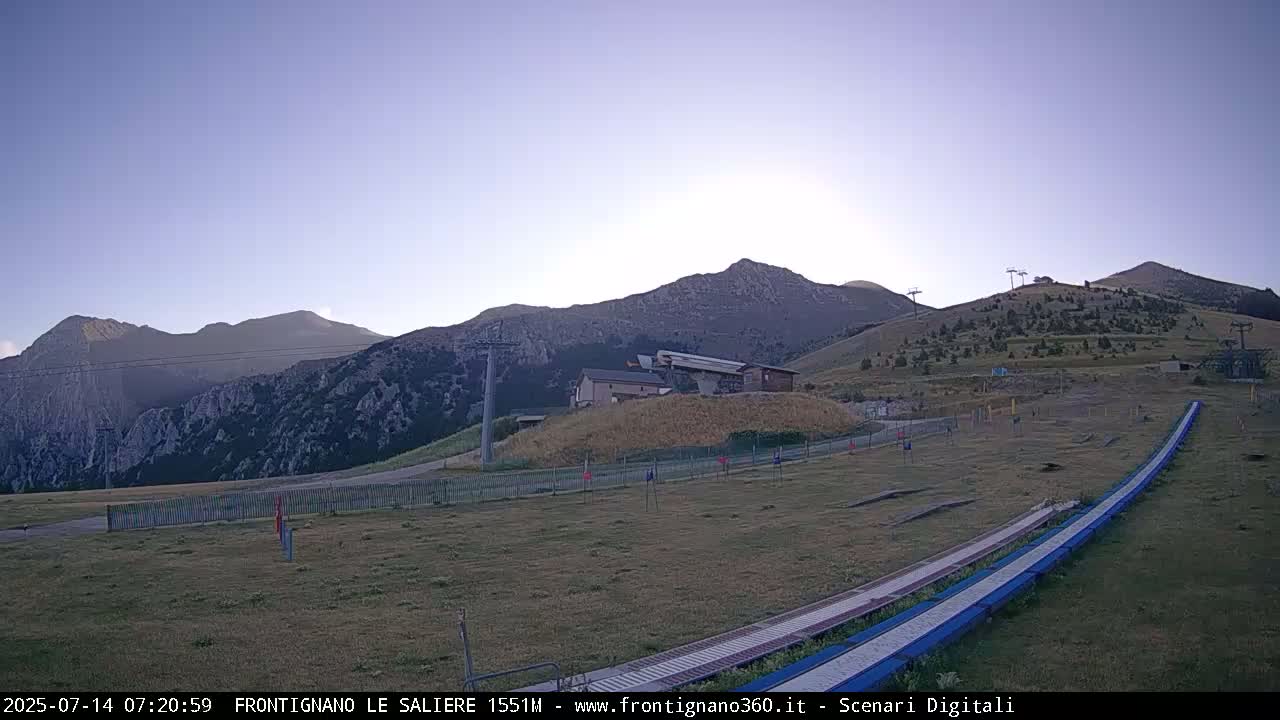 Frontignano, Ussita - Monte Bove Mount & Ski Slope Live Cam - Macerata, Marche, Italy
