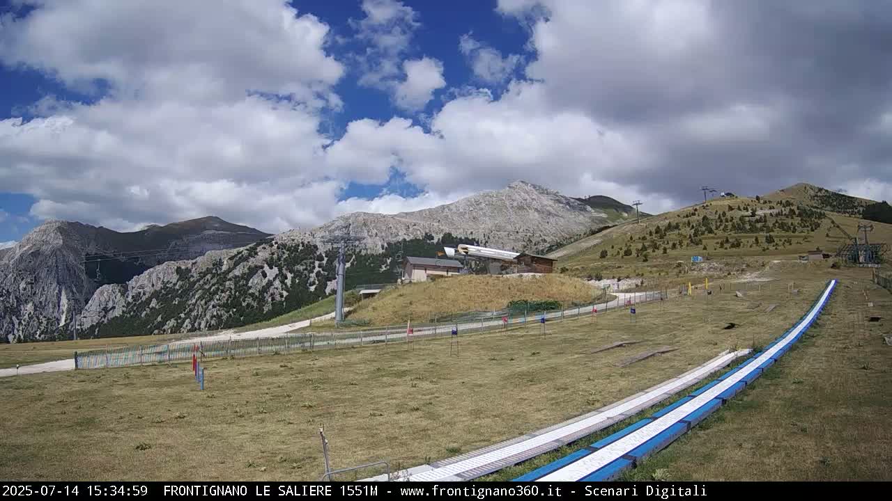 Frontignano, Ussita - Monte Bove Mount & Ski Slope Live Cam - Macerata, Marche, Italy