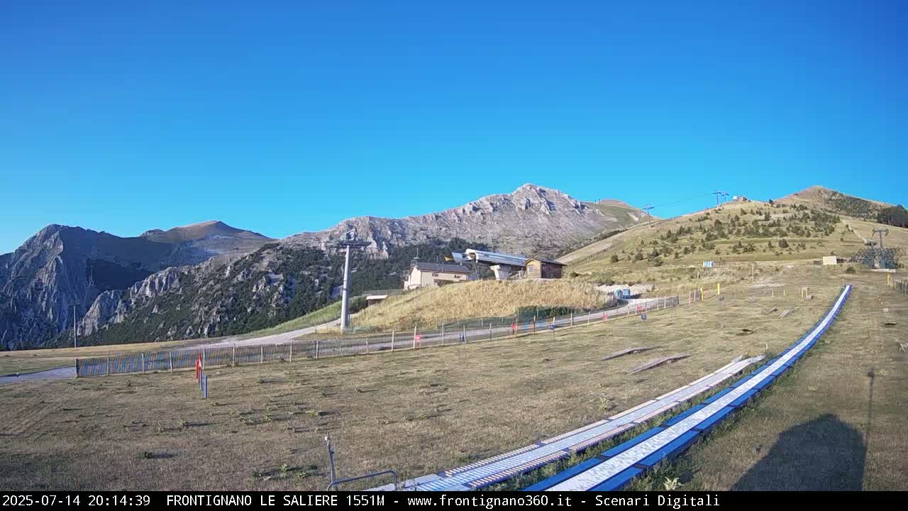 Frontignano, Ussita - Monte Bove Mount & Ski Slope Live Cam - Macerata, Marche, Italy