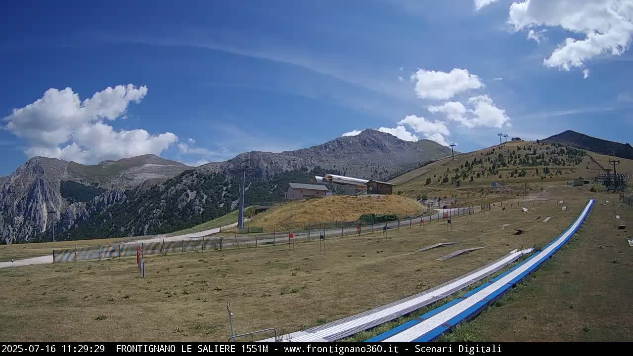 Frontignano, Ussita - Monte Bove Mount & Ski Slope Live Cam - Macerata, Marche, Italy
