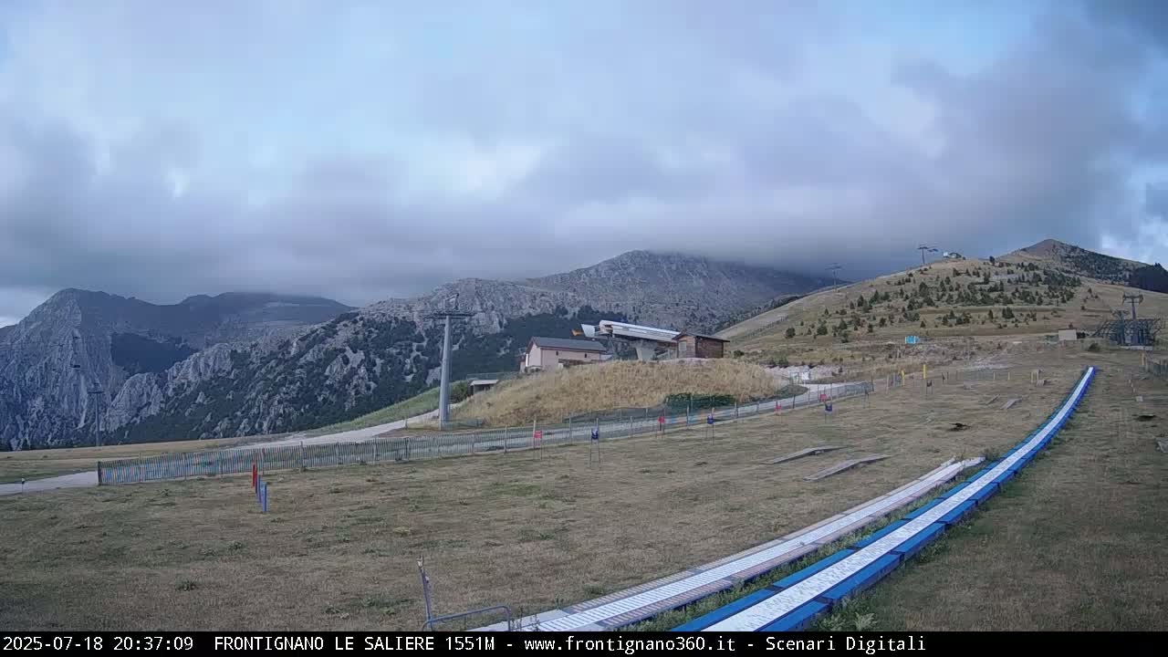 Frontignano, Ussita - Monte Bove Mount & Ski Slope Live Cam - Macerata, Marche, Italy