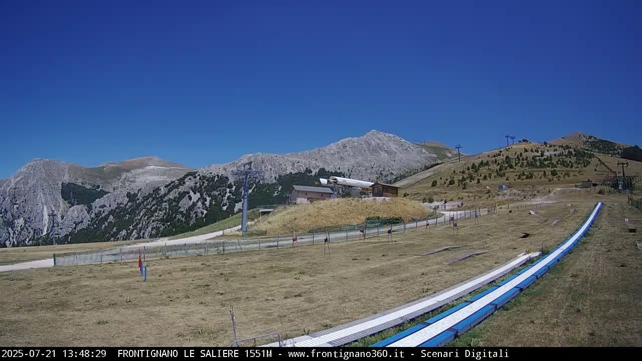 Frontignano, Ussita - Monte Bove Mount & Ski Slope Live Cam - Macerata, Marche, Italy