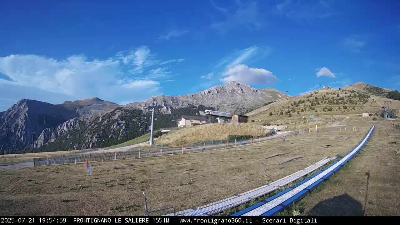 Frontignano, Ussita - Monte Bove Mount & Ski Slope Live Cam - Macerata, Marche, Italy