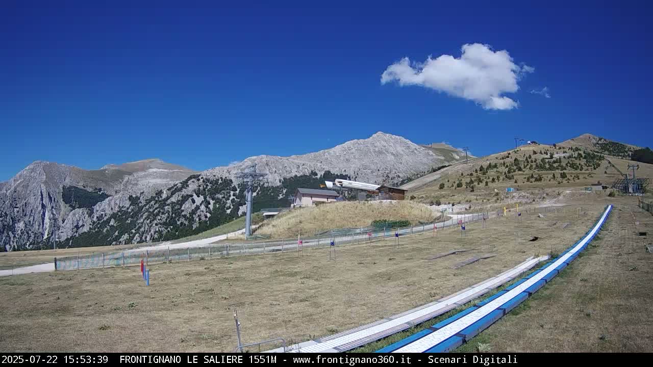 Frontignano, Ussita - Monte Bove Mount & Ski Slope Live Cam - Macerata, Marche, Italy