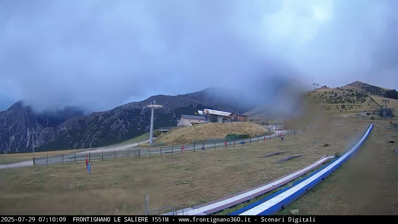 Frontignano, Ussita - Monte Bove Mount & Ski Slope Live Cam - Macerata, Marche, Italy