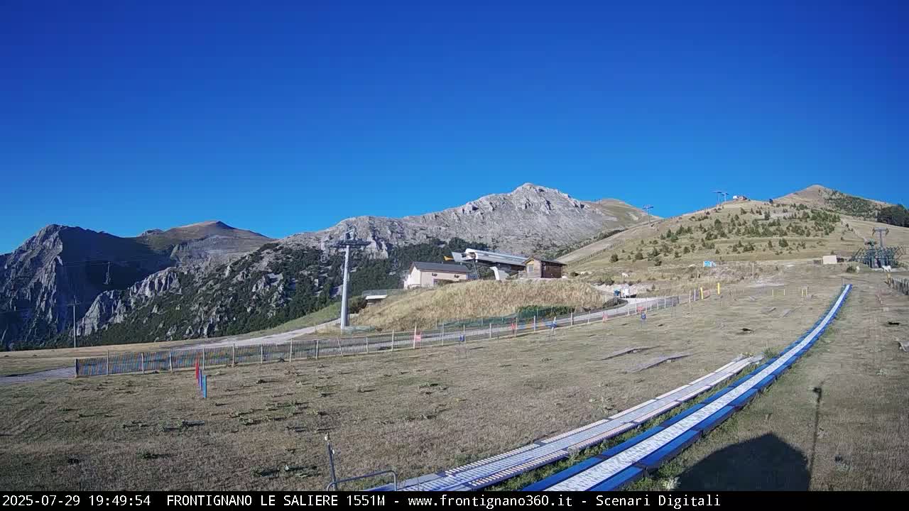 Frontignano, Ussita - Monte Bove Mount & Ski Slope Live Cam - Macerata, Marche, Italy