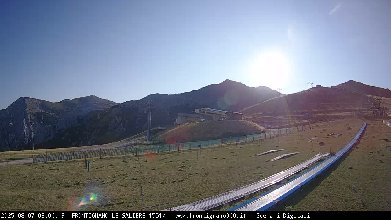 Frontignano, Ussita - Monte Bove Mount & Ski Slope Live Cam - Macerata, Marche, Italy