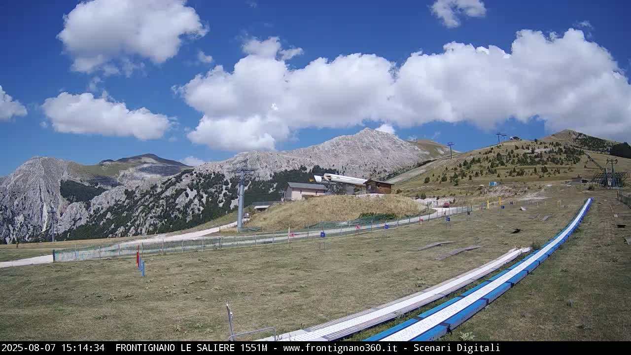 Frontignano, Ussita - Monte Bove Mount & Ski Slope Live Cam - Macerata, Marche, Italy