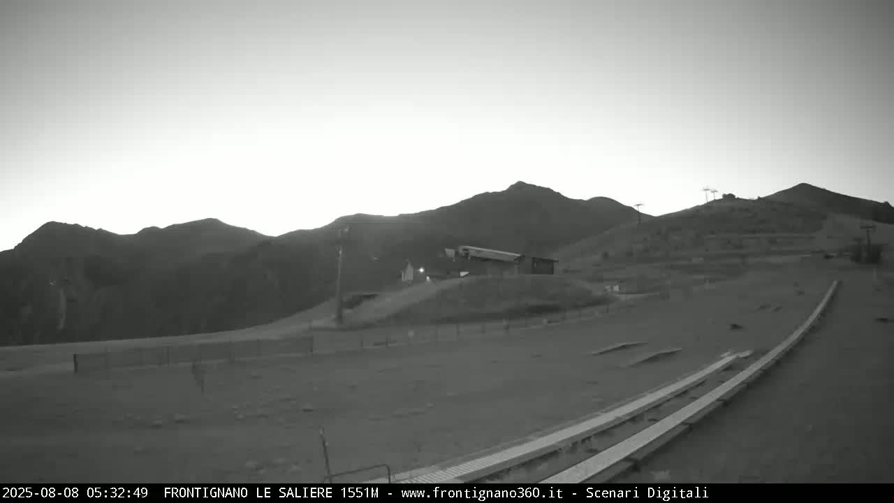 Frontignano, Ussita - Monte Bove Mount & Ski Slope Live Cam - Macerata, Marche, Italy