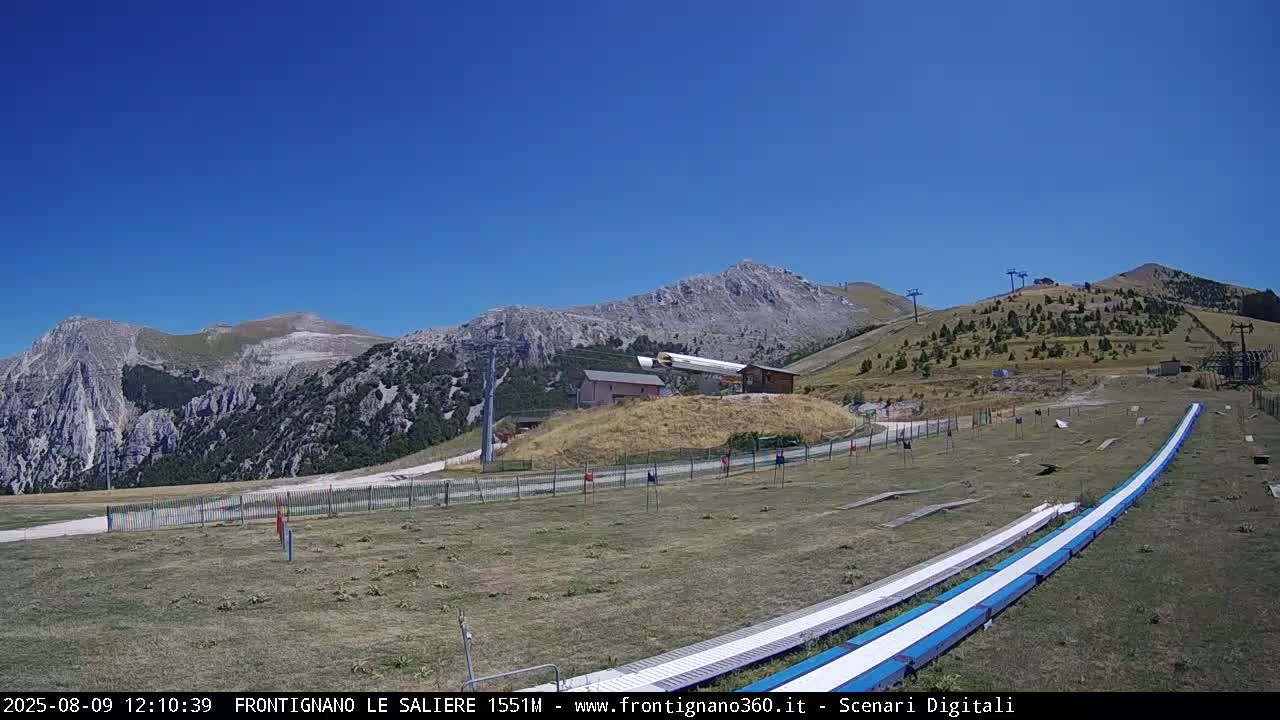 Frontignano, Ussita - Monte Bove Mount & Ski Slope Live Cam - Macerata, Marche, Italy