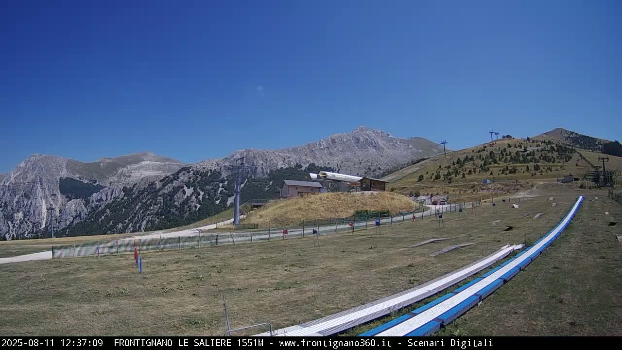 Frontignano, Ussita - Monte Bove Mount & Ski Slope Live Cam - Macerata, Marche, Italy