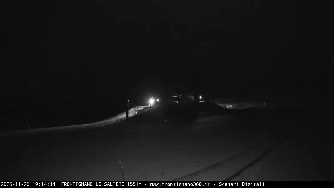 Frontignano, Ussita - Monte Bove Mount & Ski Slope Live Cam - Macerata, Marche, Italy