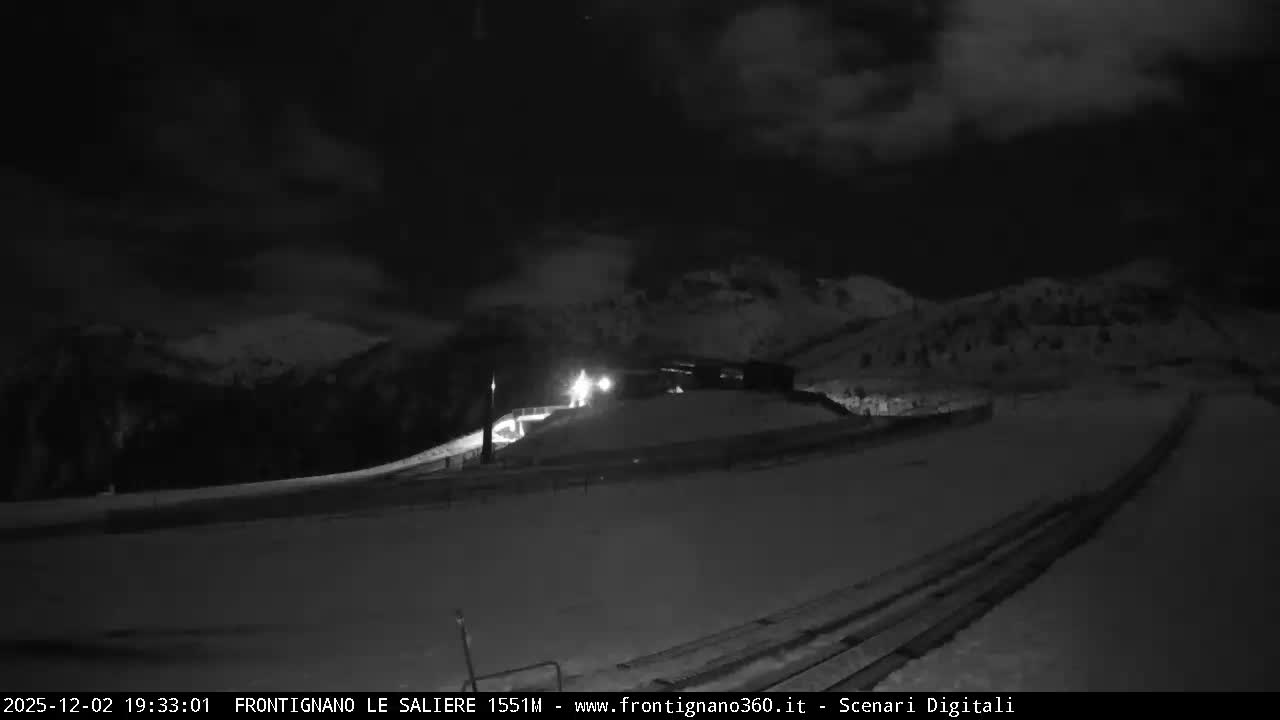 Frontignano, Ussita - Monte Bove Mount & Ski Slope Live Cam - Macerata, Marche, Italy