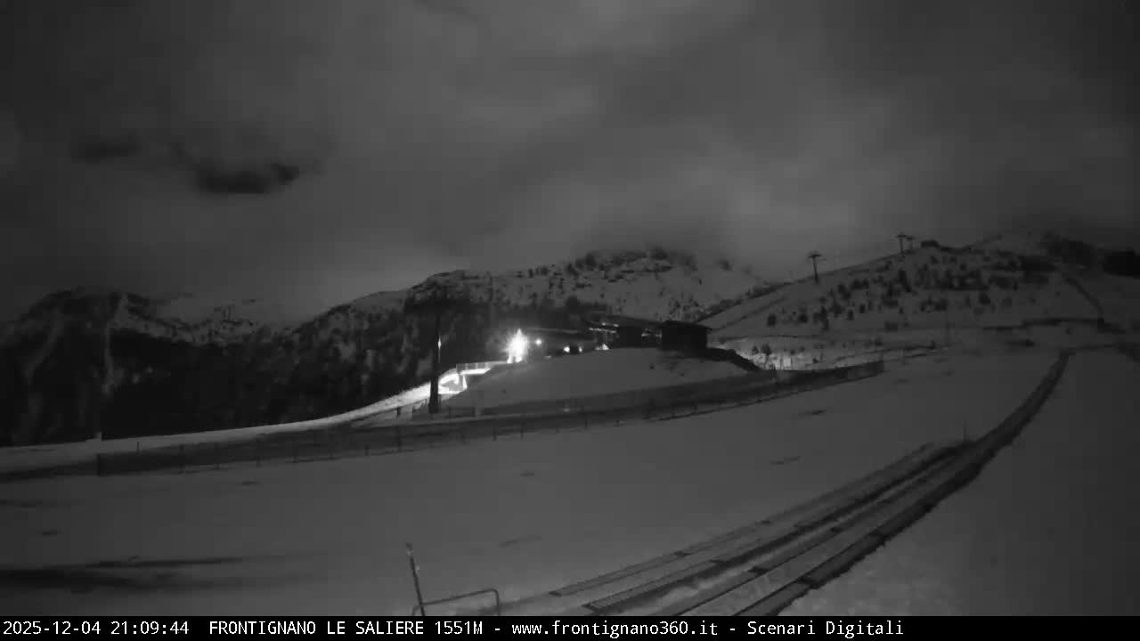 Frontignano, Ussita - Monte Bove Mount & Ski Slope Live Cam - Macerata, Marche, Italy