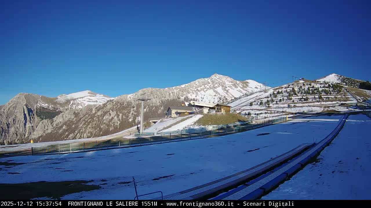 Frontignano, Ussita - Monte Bove Mount & Ski Slope Live Cam - Macerata, Marche, Italy
