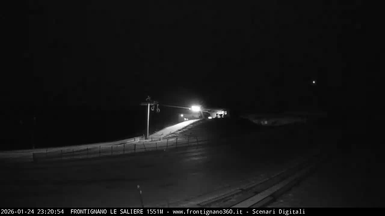 Frontignano, Ussita - Monte Bove Mount & Ski Slope Live Cam - Macerata, Marche, Italy