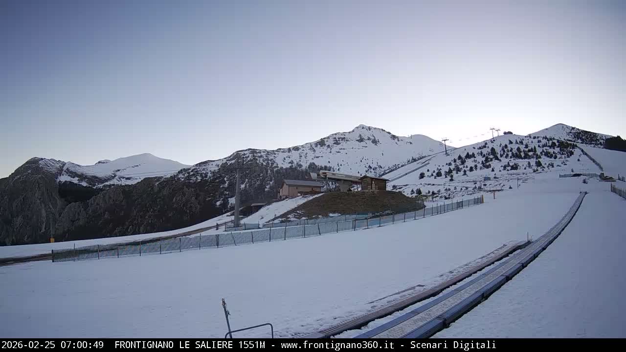 Frontignano, Ussita - Monte Bove Mount & Ski Slope Live Cam - Macerata, Marche, Italy