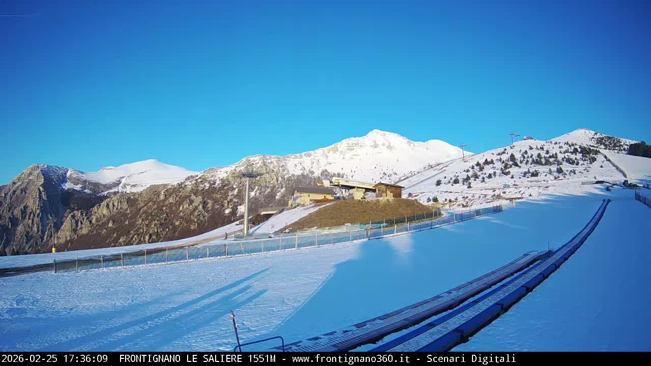 Frontignano, Ussita - Monte Bove Mount & Ski Slope Live Cam - Macerata, Marche, Italy