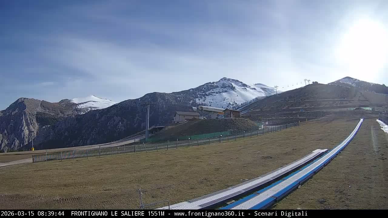 Frontignano, Ussita - Monte Bove Mount & Ski Slope Live Cam - Macerata, Marche, Italy