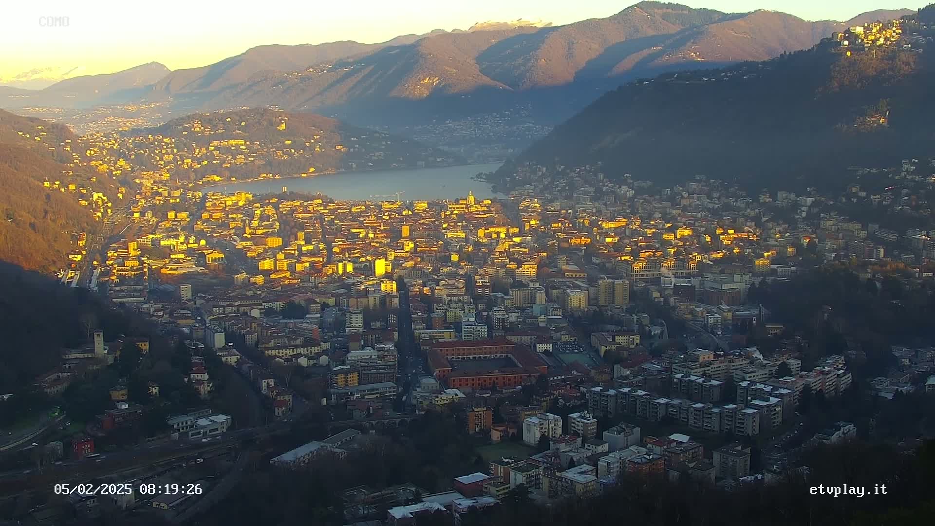 Como City & Lake Skyline Live Cam - Lombardy, Italy