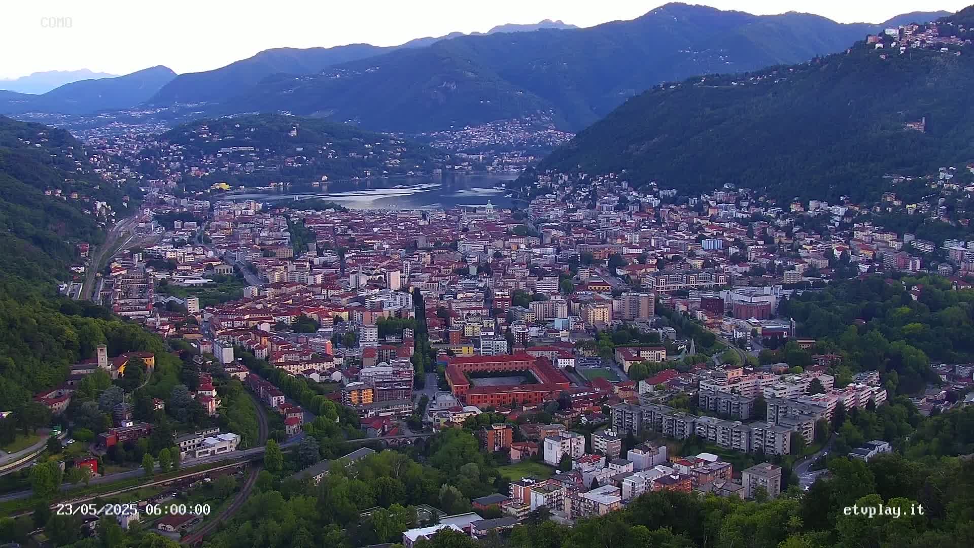 Como City & Lake Skyline Live Cam - Lombardy, Italy