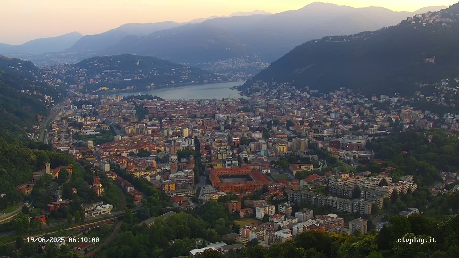 Como City & Lake Skyline Live Cam - Lombardy, Italy