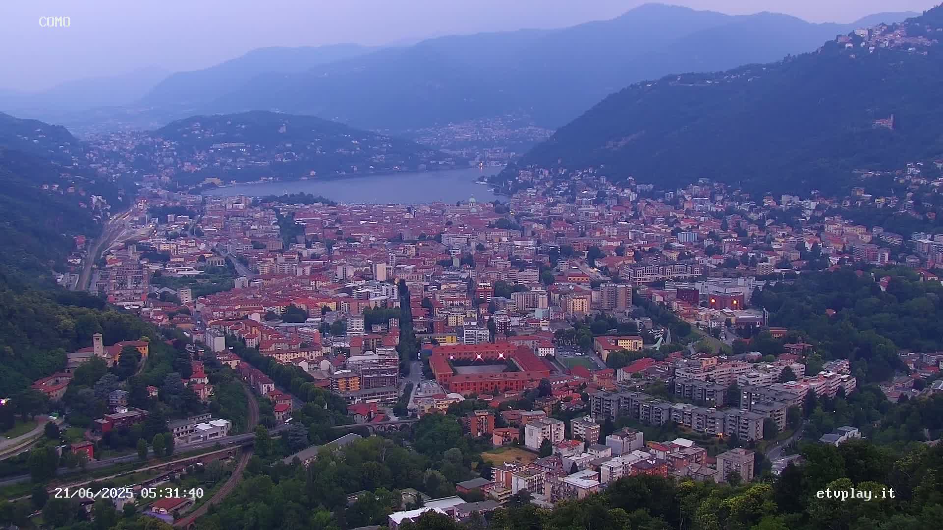 Como City & Lake Skyline Live Cam - Lombardy, Italy